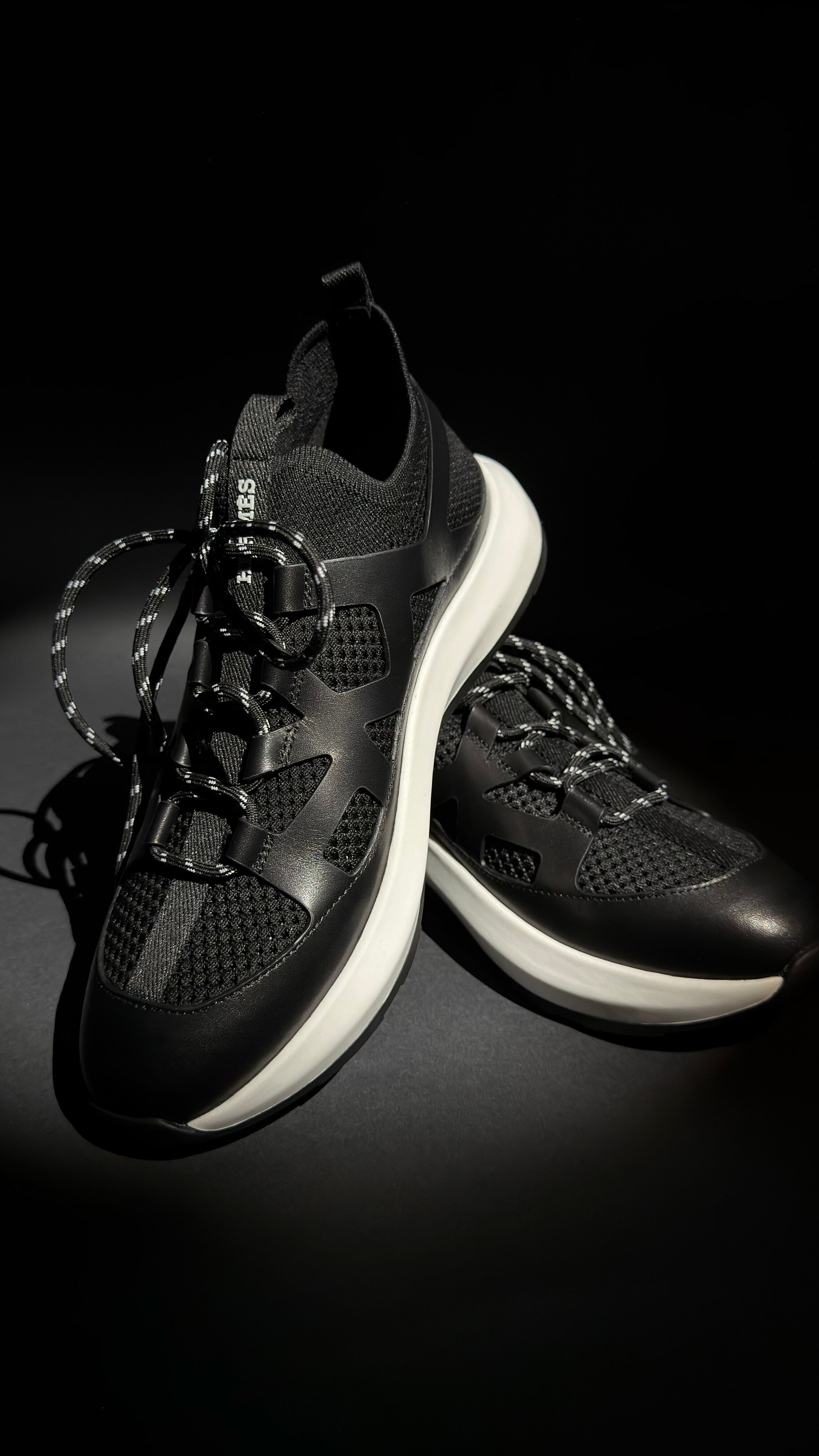 Hermès Avantage Sneakers