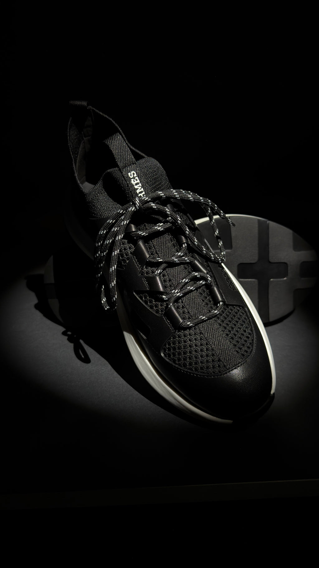 Hermès Avantage Sneakers