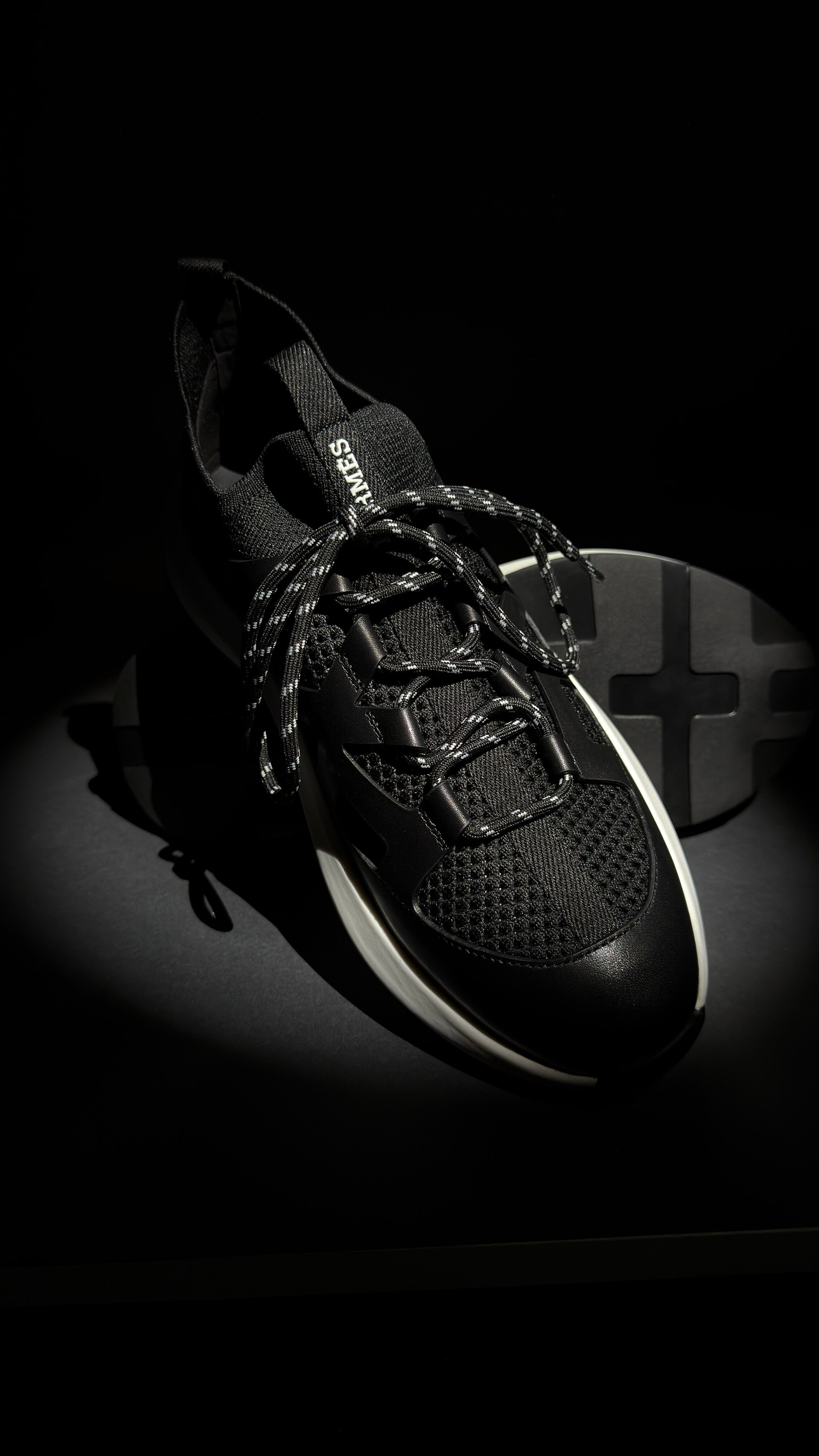 Hermès Avantage Sneakers