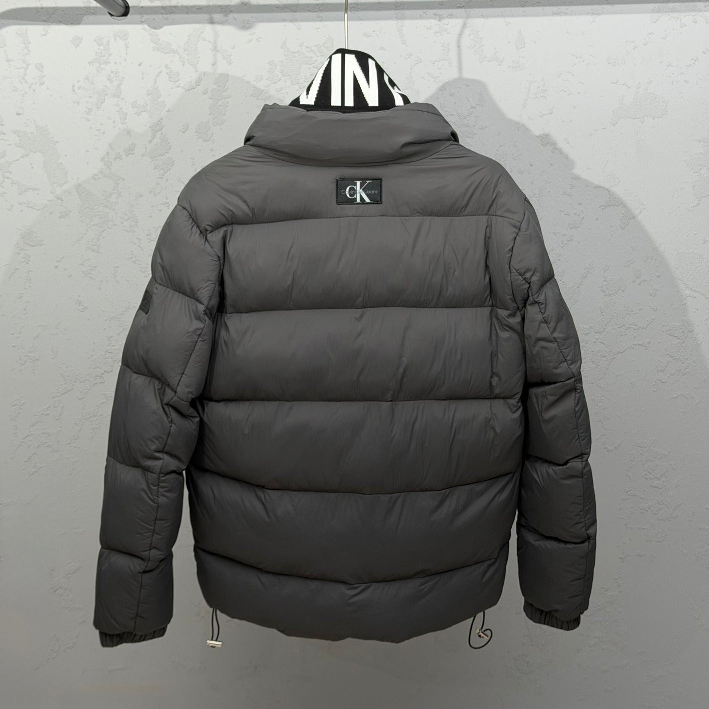 Calvin Klein Jeans Puffer Jacket Gray